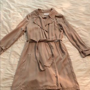 Cupcakes and cashmere duster